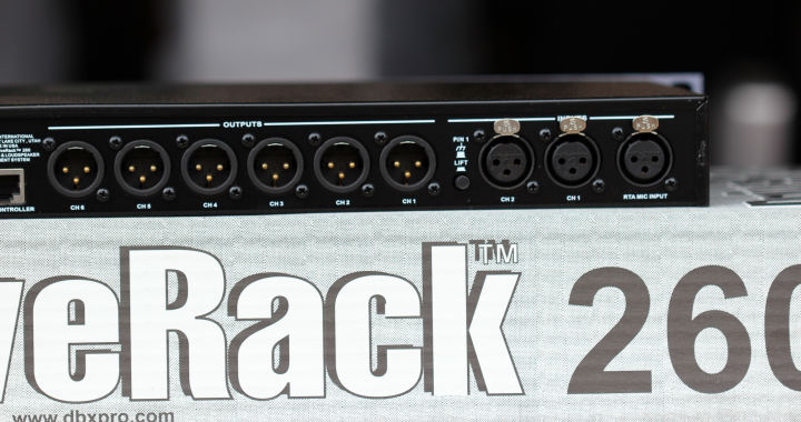 มีramมีโลโก้-ครอสดิจิตอล-dbx-driverack-260-พร้อมตั้งค่าให้-ประกอบไปด้วย-ครอส-eq-กันเสียงไมค์หอน-คอมเพรสเซอร์-ดีเลย์-ไดร์เวอร์แร็ค260