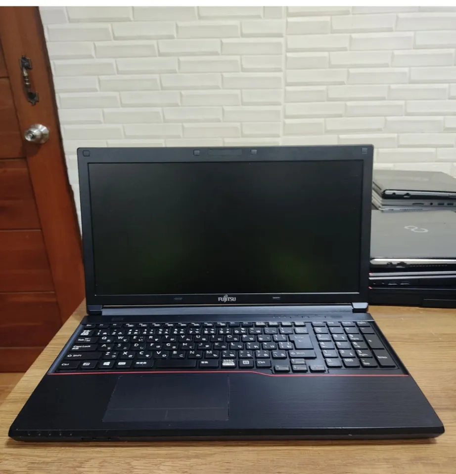 FUJITSU LIFEBOOK A574/H | INTEL CORE i5 - 4210M 2.6GHz | 4GB RAM