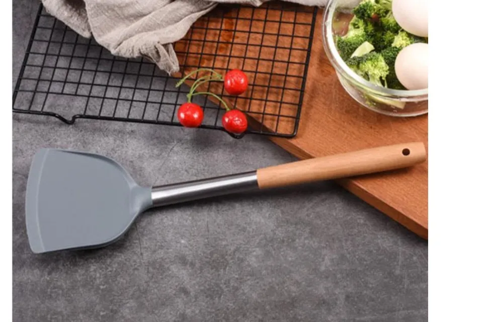 1718GRIP-EZ OMELET/PANCAKE SPATULA