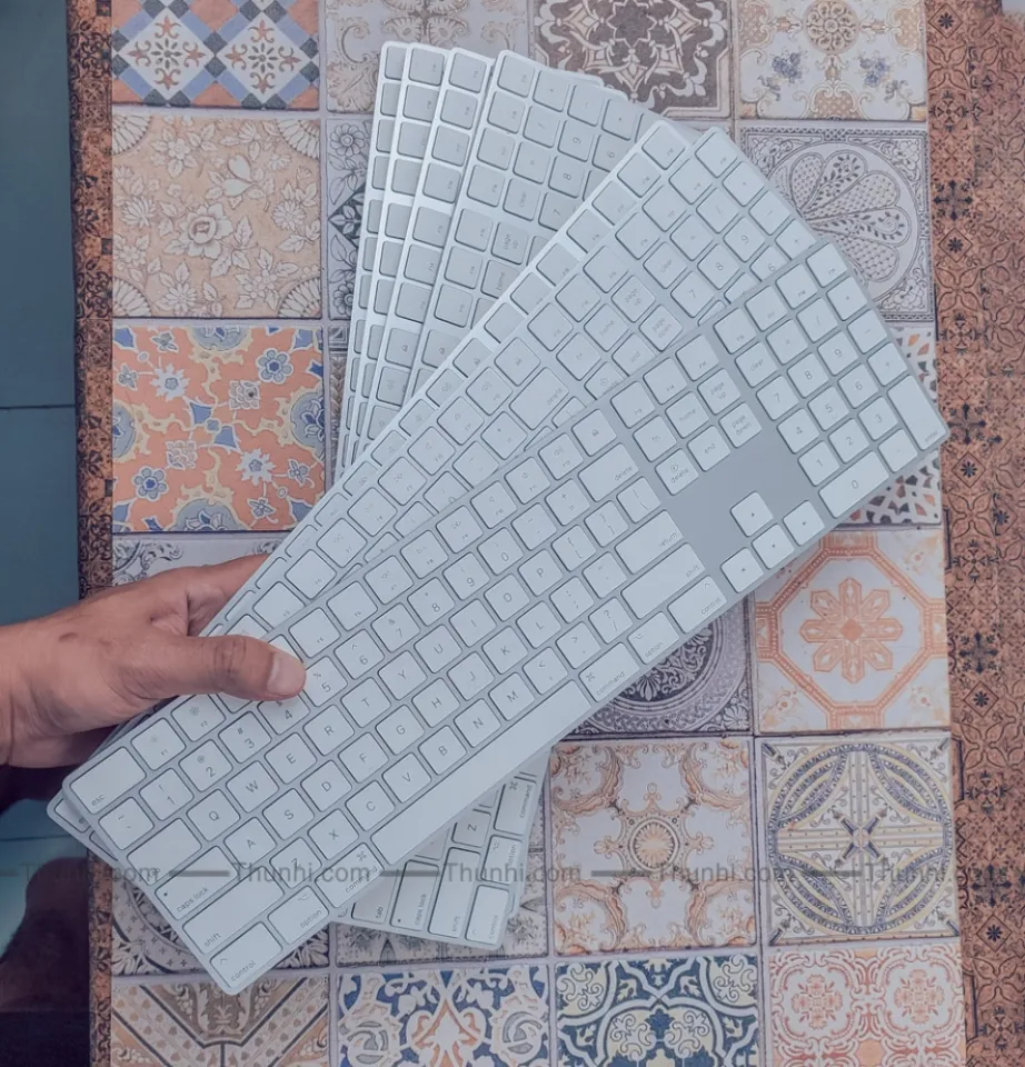 Apple A1243 Wired Keyboard ...