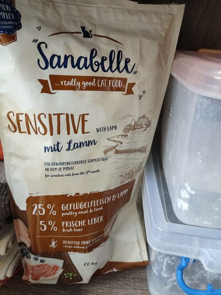 Sanabelle sensitive hotsell cat food