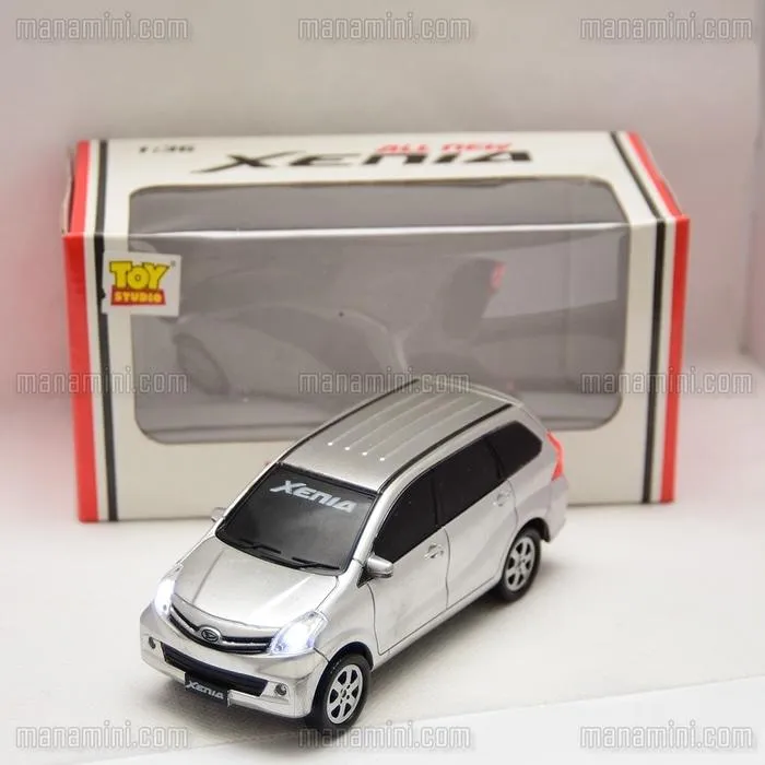 Diecast Mobil Daihatsu Xenia Light And Sound Silver Lazada