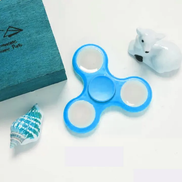 Softswitch Fidget Tri Spinner WITH Multi LED and 4 Light Effects