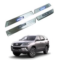 กาบบันได กาบบันไดมีไฟรถยนต์ FORTUNER 2015 2016 2017  มีไฟ LED สีฟ้าเรืองแสง งานนำเข้า