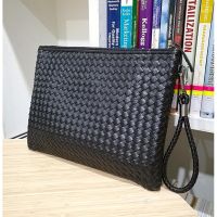 Korea กระเป๋าถือไซส์ Lใส่เอกสารA4-ipad หนังลายสาน ขนาด32x25x2cm รุ่นA001-9-8L (สีดำ)