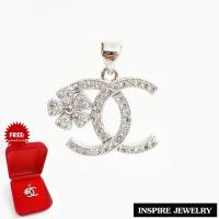 Inspire Jewelry ,จี้CN ฝังเพชร ประดับดอกไม้งานจิวเวลลี่ หุ้มทองคำขาว สวยหรู พร้อมกล่องกำมะหยี่