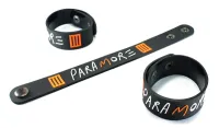 PARAMORE ริสแบนด์ พาร์อะมอร์  Wristband สายรัดข้อมือ กำไล วงร็อค พังค์ อีโม เดธเมทัล ป๊อป เกาหลี PRM113NB