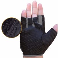 ถุงมือฟิตเนส Fitness Glove Weight Lifting Gloves ( สีเทา )