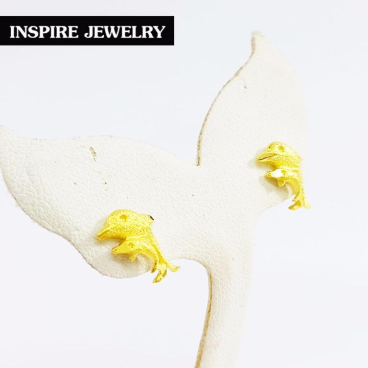inspire-jewelry-microns-gold-24k-gold-plated-earrings-ต่างหูทองลายโลมาคู่-ตอกลายพ่นทรายแบบทองสวิส-งานจิวเวลลี่-ทองไมครอน-หุ้มทองแท้-100-24k-สวยหรู-ขนาด1x0-5cm