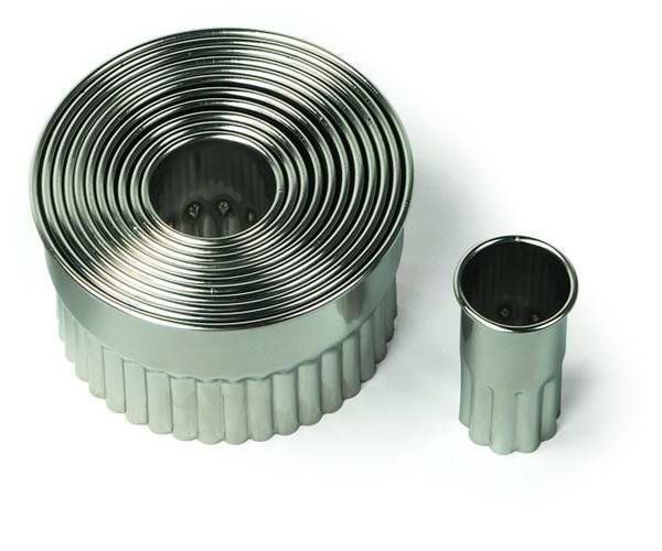 Stainless Steel Round Fluted Cutter Set 12 Pcs. (Ct030)