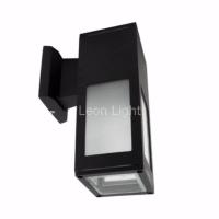 Leon Light โคมไฟผนัง ไฟกิ่งสี่เหลี่ยมแก้วขุ่น รุ่นGLD-DXL2610