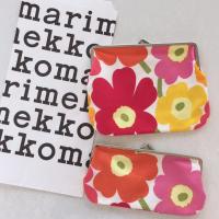 กระเป๋า Marimekko -Purse L ดอกหลายสี (กระเป๋าใส่เหรียญ,กระเป๋าใส่เครื่องสำอาง,มาริเมกโกะ,ถุงผ้าลดโลกร้อน)