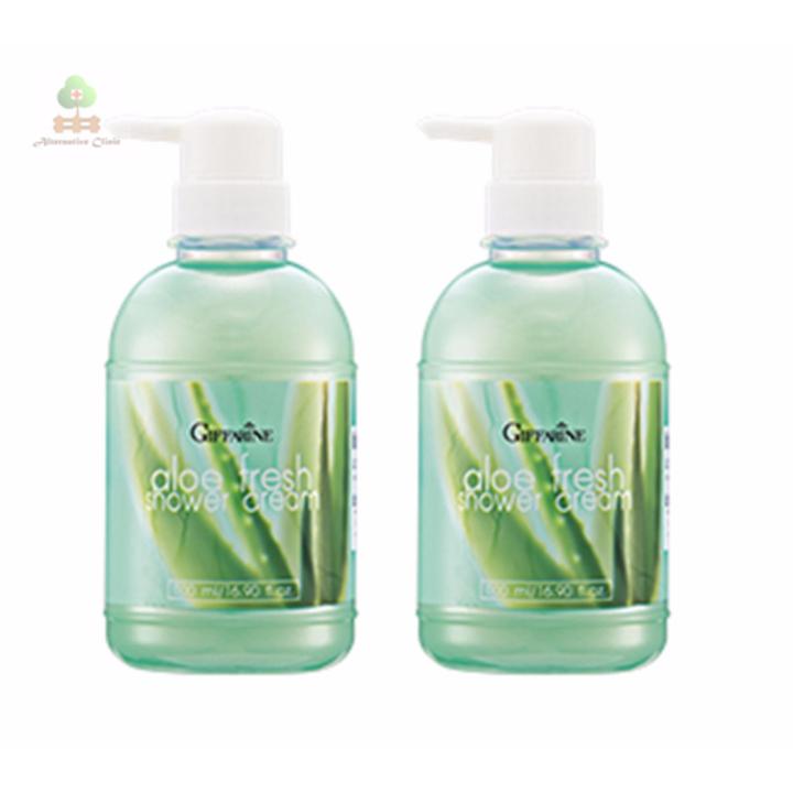 กิฟฟารีน ครีมอาบน้ำ อโลเฟรชมีสวนผสมของว่านหางจระเข้ และวิตามิน อี ให้ความชุ่มชื่นแก่ผิว กลิ่นหอมสะอาด 500 ml 2 ขวด  Giffarine Aloe Fresh Shower Cream 500 ml 2 bottles