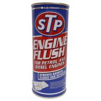 STP น้ำยาทำความสะอาดภายในเครื่องยนต์ Engine Flush for petrol and diesel engines 19004/90045 (450 mL)