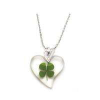 Stainless Steel Real Four Leaf Clover Good Luck Heart จี้หัวใจใบโคลเวอร์สัญาลักษณ์แห่งความโชคดี มาพร้อมสร้อยสแตนเลส ปรับความยาวได้ 16-18 นิ้ว