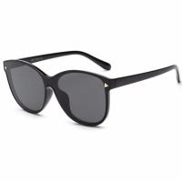 Fashion Sunglasses Large lenses  แว่นตากันแดด Polarized รุ่น 1808(Black/Black)