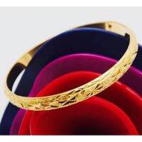 MONO Jewelryกำไลข้อมือเศษทองลายจิกตัดขอบพ่นทราย รุ่นMN033j(Gold)